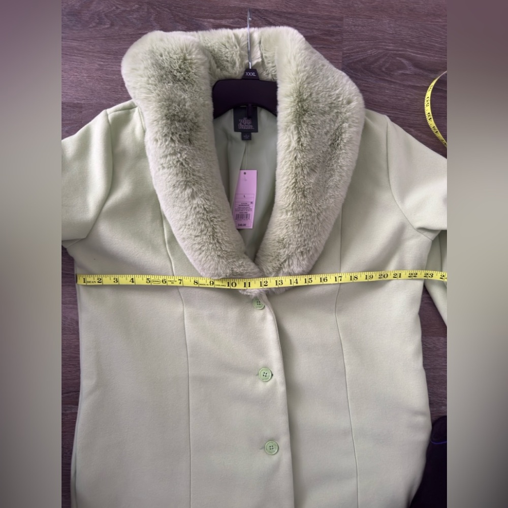 NWT Wild Fable Women's SZL mint green coat w/faux fur collar and sleeves. - Picture 7 of 8